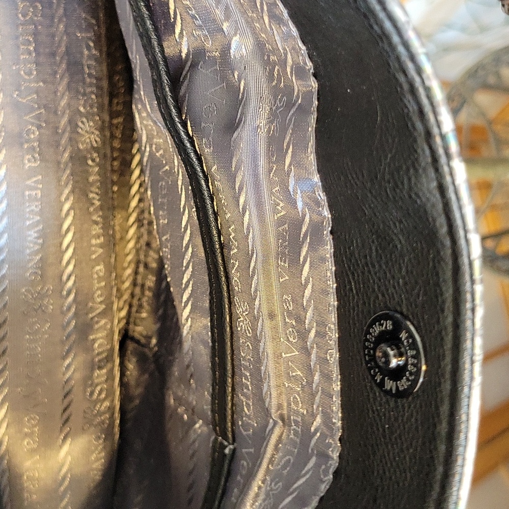 Vera Wang tote - Picture 6 of 8